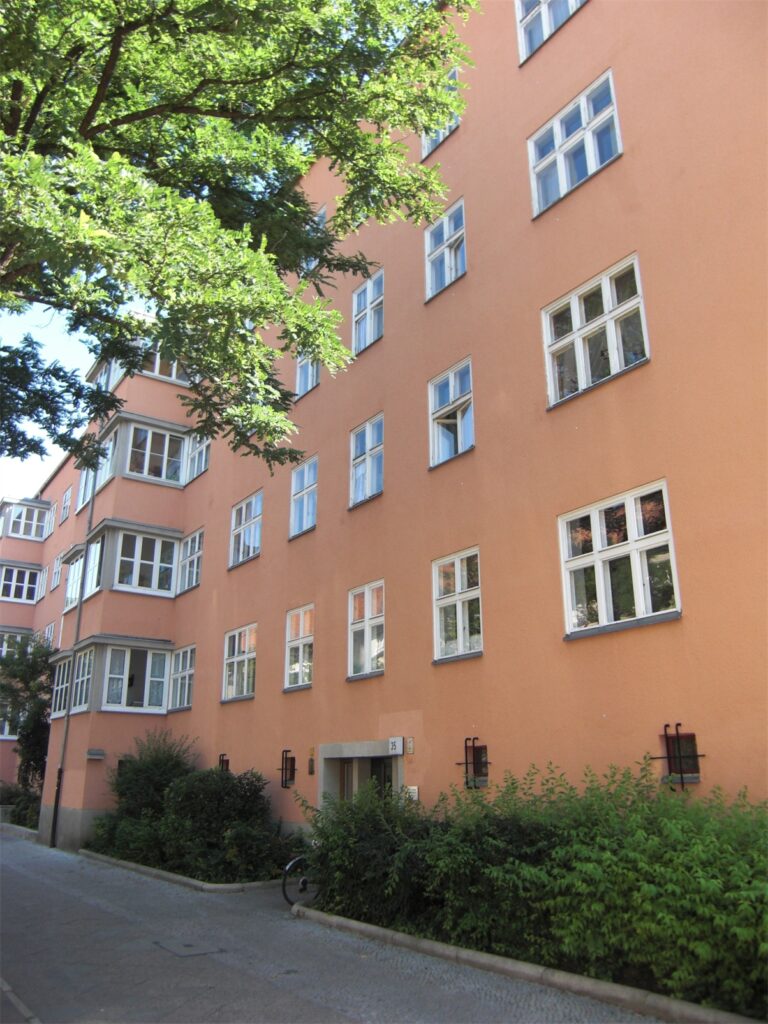 KAPITALANLAGE: vermietetes 3-Zimmer-Appartement mit Wintergarten in Schöneberg