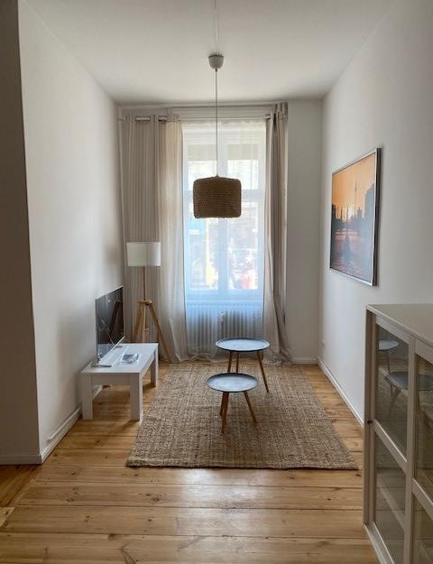 3- Zimmer Wohnung, 2 getrennte Schlafzimmer und einer großen Küche ab Mai 2025 verfügbar 2025